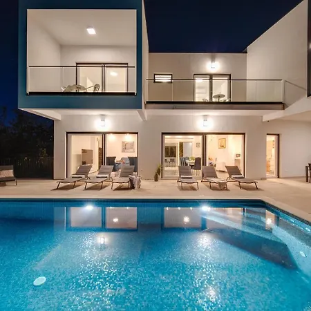New!villa Giro *